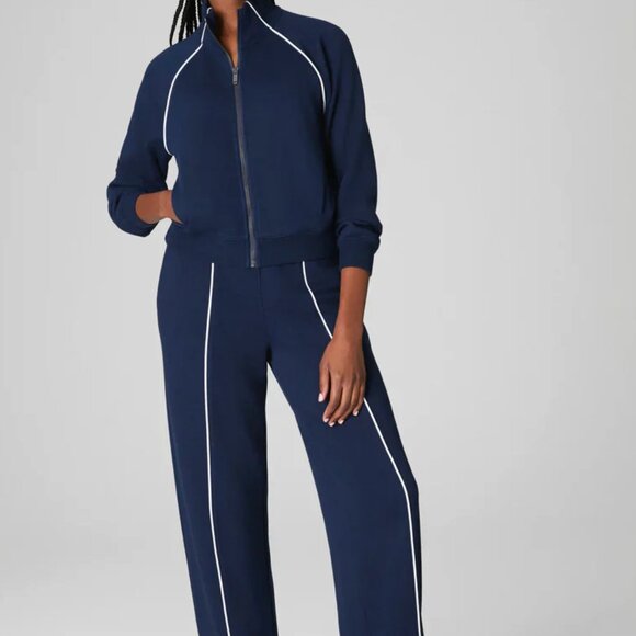 SPANX AirEssentials Piqué Straight Leg Pants Timeless Navy Size Large - Picture 2 of 7